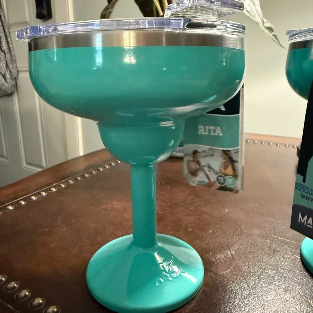 Seafoam orca cups